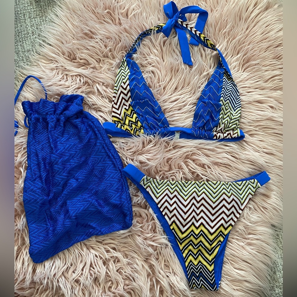 MISSONI chevron bikini set Italy size 44 blue yellow